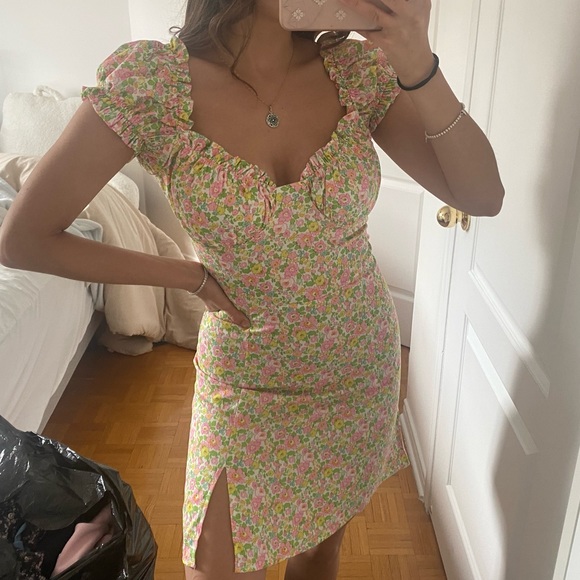 Urban outfitters floral mini dress - Picture 2 of 4
